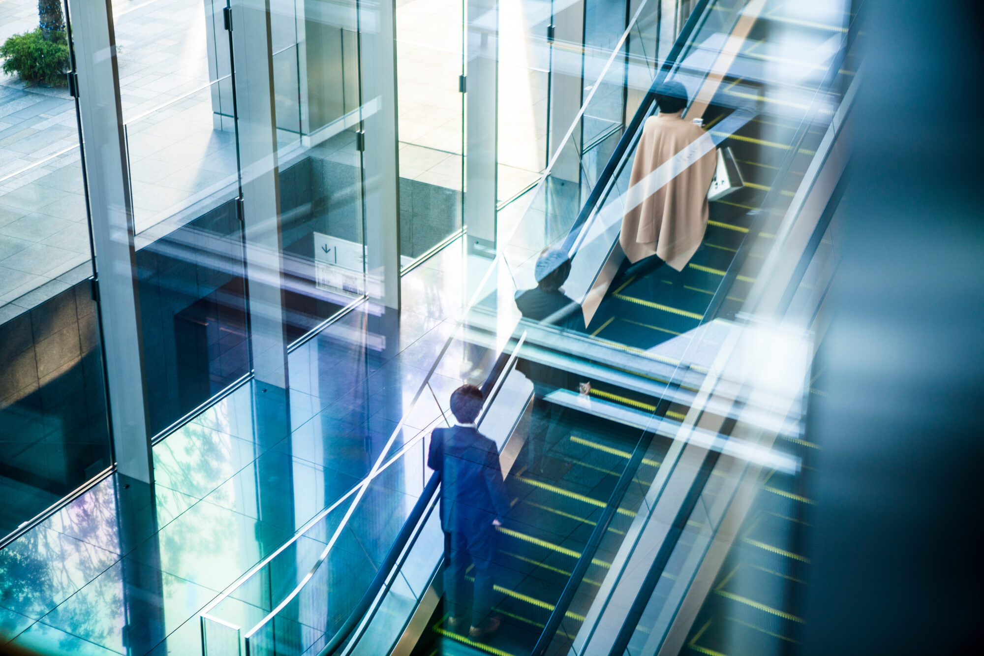 通信サービス　コーポレートサイト制作